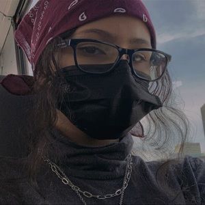 Meet your Posher, Elisa